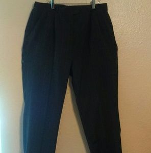 Sag Harbor woman gray plaid trousers